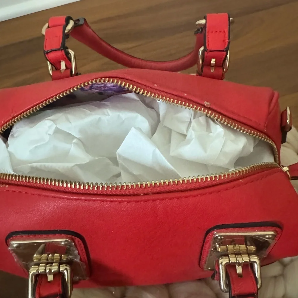 Elegant Red Women's Handbag